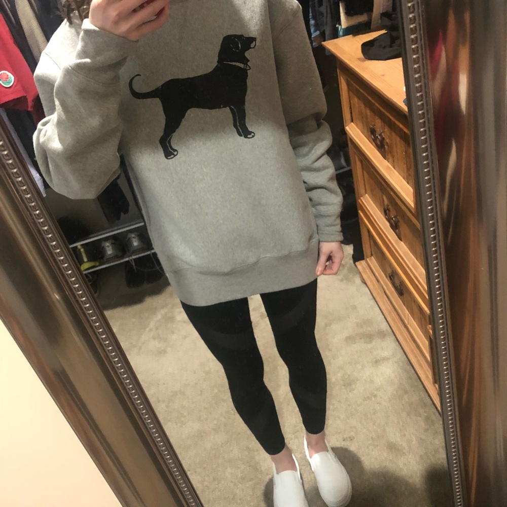 Black dog crewneck